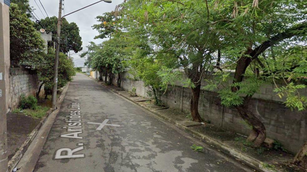 Terreno com 220,00m² L24 Q34 em Jardim Munhoz - Guarulhos/SP