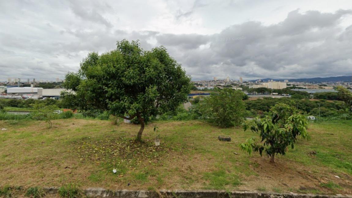 Terreno com 220,00m² L21 Q34 no Jardim Munhoz - Guarulhos/SP