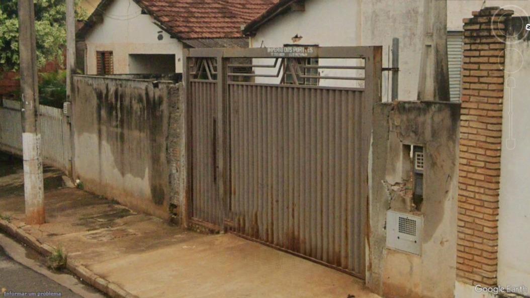 Terreno com 400m² no Centro de Nipoã/SP
