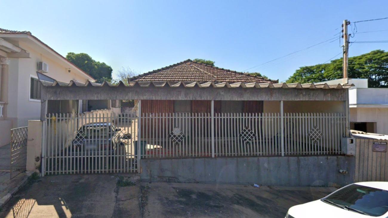 Casa com 352m² em Regente Feijó/SP