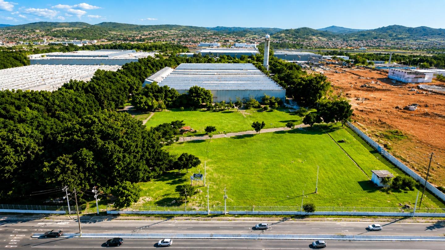 Prédio na Rod. Pres. Dutra Km 384 com 100.000,00m² em Guarulhos/SP