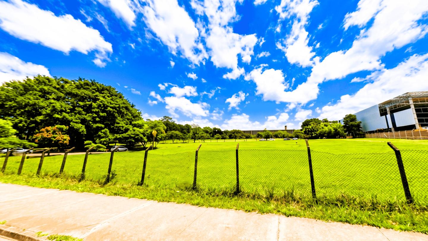 Prédio na Rod. Pres. Dutra Km 384 com 100.000,00m² em Guarulhos/SP