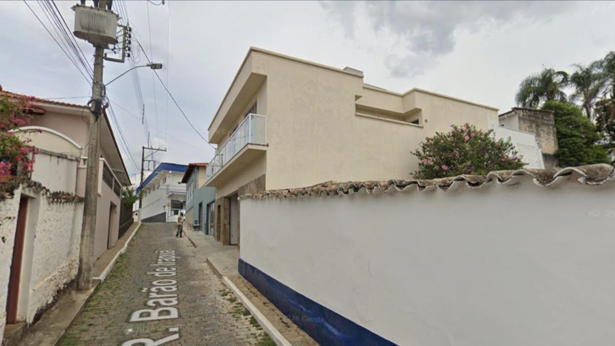 Prédio Comercial com 90,00m² no Centro - Campanha/MG
